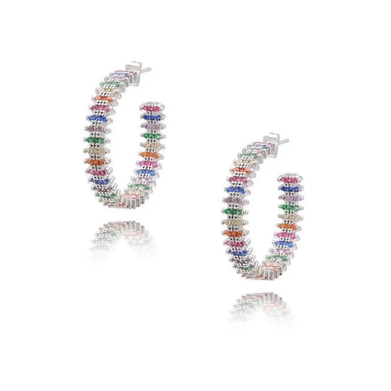 Kolorowy kolczyk w kształcie koła dla kobiet