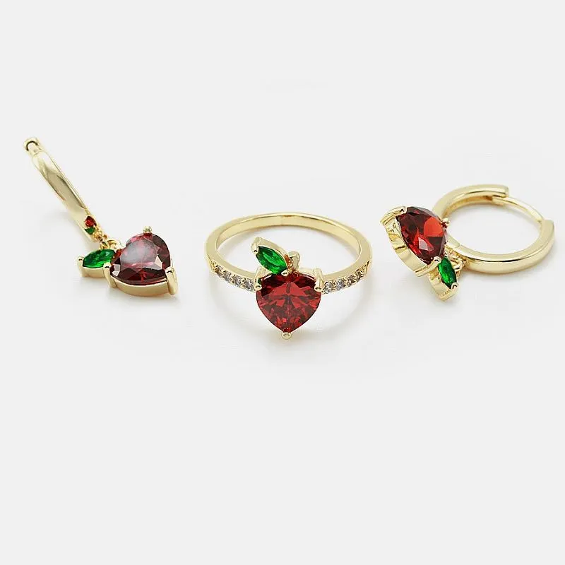 Zestaw biżuterii z czerwonym sercem Cz